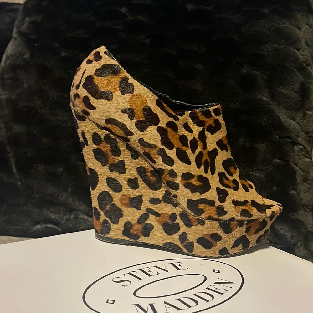 Steve Madden Leopard Booties Open-toe 10M